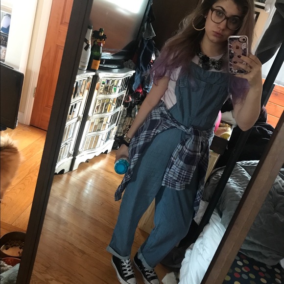 Meet your Posher, Ashton - Picture 2 of 8